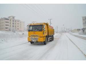 Safranbolu’da Kar Küreme Ve Tuzlama Çalışması