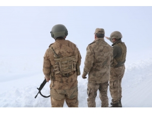 Kapan-3 Operasyonunda Silah Ve Mühimmat Ele Geçirildi