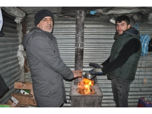 Yüksekova’da Soğuk Hava Hayatı Olumsuz Eietkiliyor