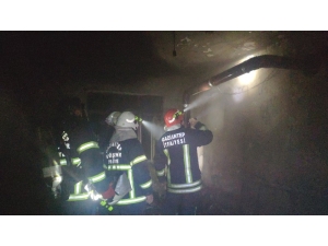 Şarjda Unutulan Telefon Evi Kül Etti