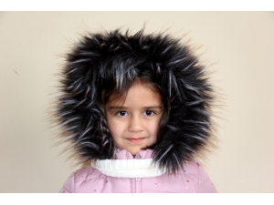 Minik Zeynep’ten Duygulandıran Davranış, Kumbarasındaki Paraları İdlib’deki Çocuklara Bağışladı