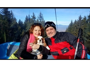 Belediye Başkanı Kayak Yaparken Kaburgasını Kırdı