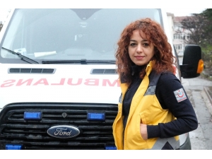 O Hem Direksiyon Başında Hem Hastaların Başvucunda