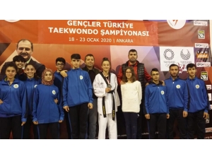 Dereceye Giren Sporcular Milli Takıma Seçildi