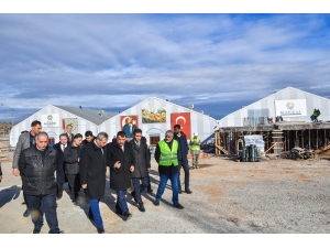 Başkan Gürkan, Yeni Kongre Ve Fuar Merkezi İnşaat Alanını İnceledi