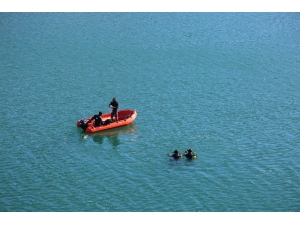 Kayıp Gülistan’ı 70 Kurbağa Adam Arıyor