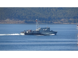 Alman Savaş Gemisi ’Fulda’ Çanakkale Boğazı’ndan Geçti