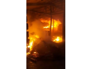 Kereste Atölyesi Alev Alev Yandı