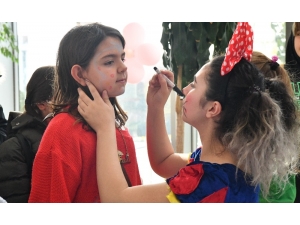 Çocuk Şenliği Sinema Filmi İle Renklendi