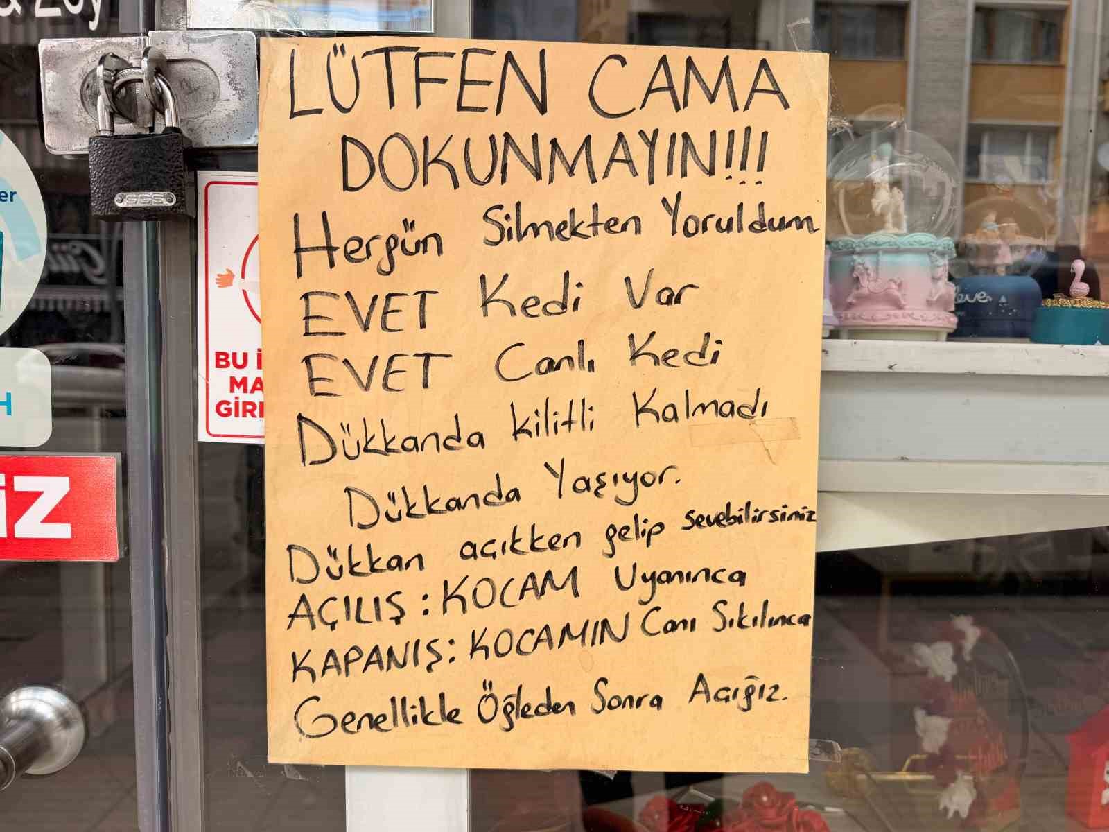 cam-silmekten-yorulan-kadindan-hem-gulduren-hem-dusunduren-bilgilendirme