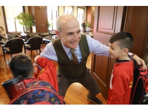 Terör Mağduru Mardinli Çocuklar Başkan Akgün’ü Ziyaret Etti