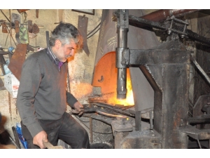 Demirle Geçen Bir Ömür