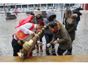 Saski’den Salep İkramı