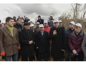 İdo Ailesi 2 Bin Fidan Dikti