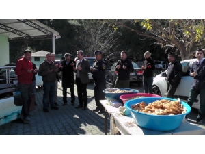 1 Yıldır Kayıp Olan Buse İçin Gözü Yaşlı Anma Töreni