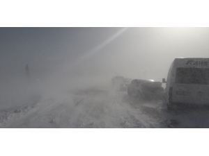 Gürün-sivas Karayolu Ulaşıma Kapandı