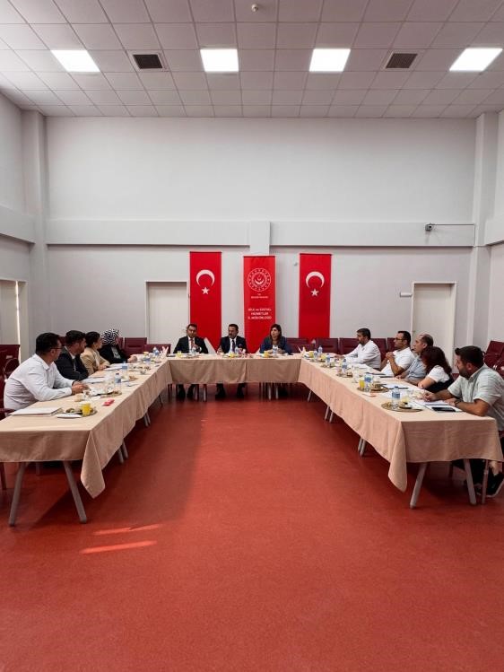 bilecik-te-kurulus-mudurleri-aylik-degerlendirme-toplantisinda-bulustu