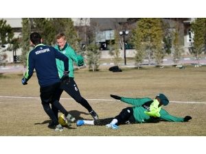 Konyaspor Taktik Çalıştı
