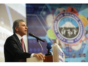 Taskk Başkanı Düşmez: "Futbolda Komplo Teorisi Üretmeye Gerek Yok"