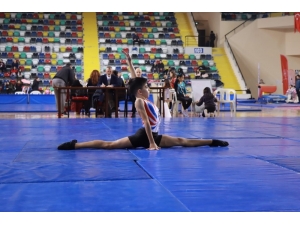 3. Ulusal Cimnastik Şenliği Yapıldı