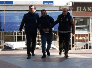 Dini Nikahlı Eşini Av Tüfeğiyle Öldüren Zanlı Tutuklandı