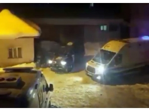 Hakkari’den Elazığ’a Sağlık Ekibi Gönderildi