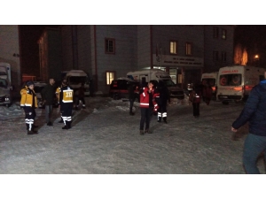 Van’dan Elazığ’a Arama Kurtarma, Sağlık Ekibi Ve Çadır Gönderildi