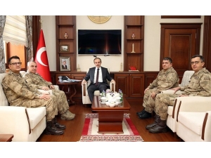 Tümgeneral Halis Zafer Koç, Vali Cüneyt Epcim’i Ziyaret Etti