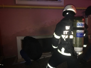 Küçük Çocuk Çakmakla Oynarken Evini Yaktı