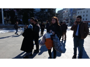 Vatandaşlar Depremzedeler İçin Seferber Oldu