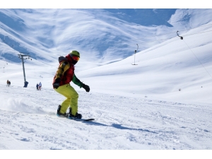 Van’da Kayak Sezonu Geç Başladı