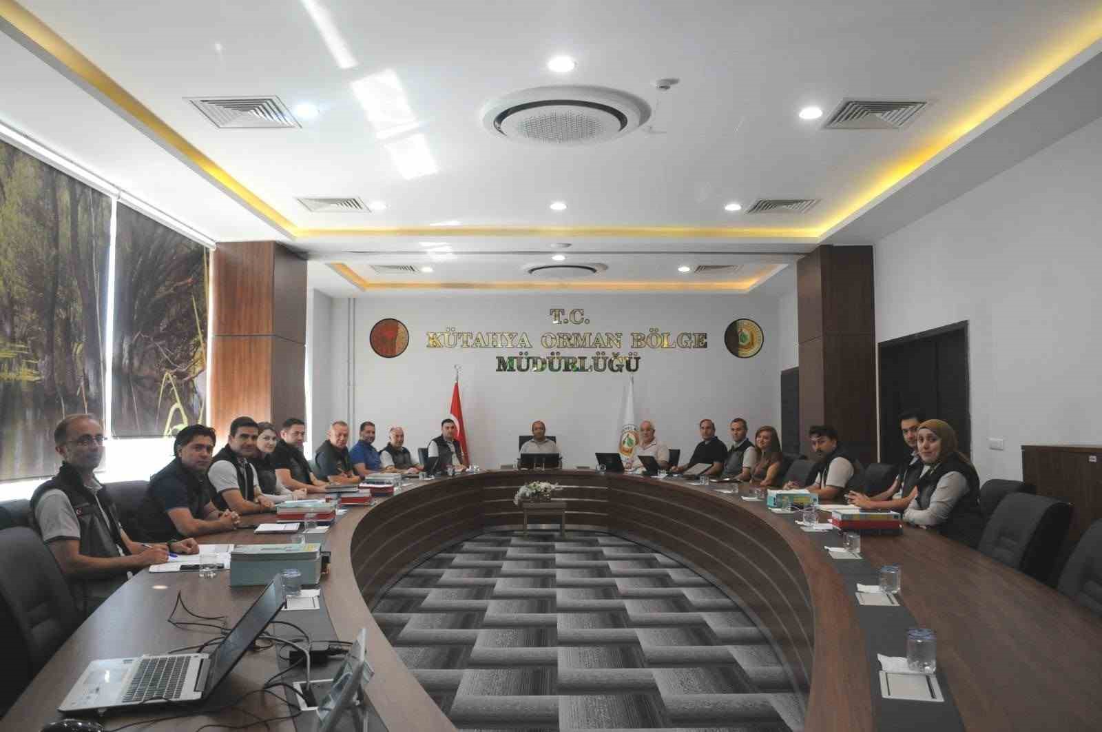 kutahya-orman-bolge-mudurlugunde-2027-yili-butce-hazirliklari-degerlendirildi