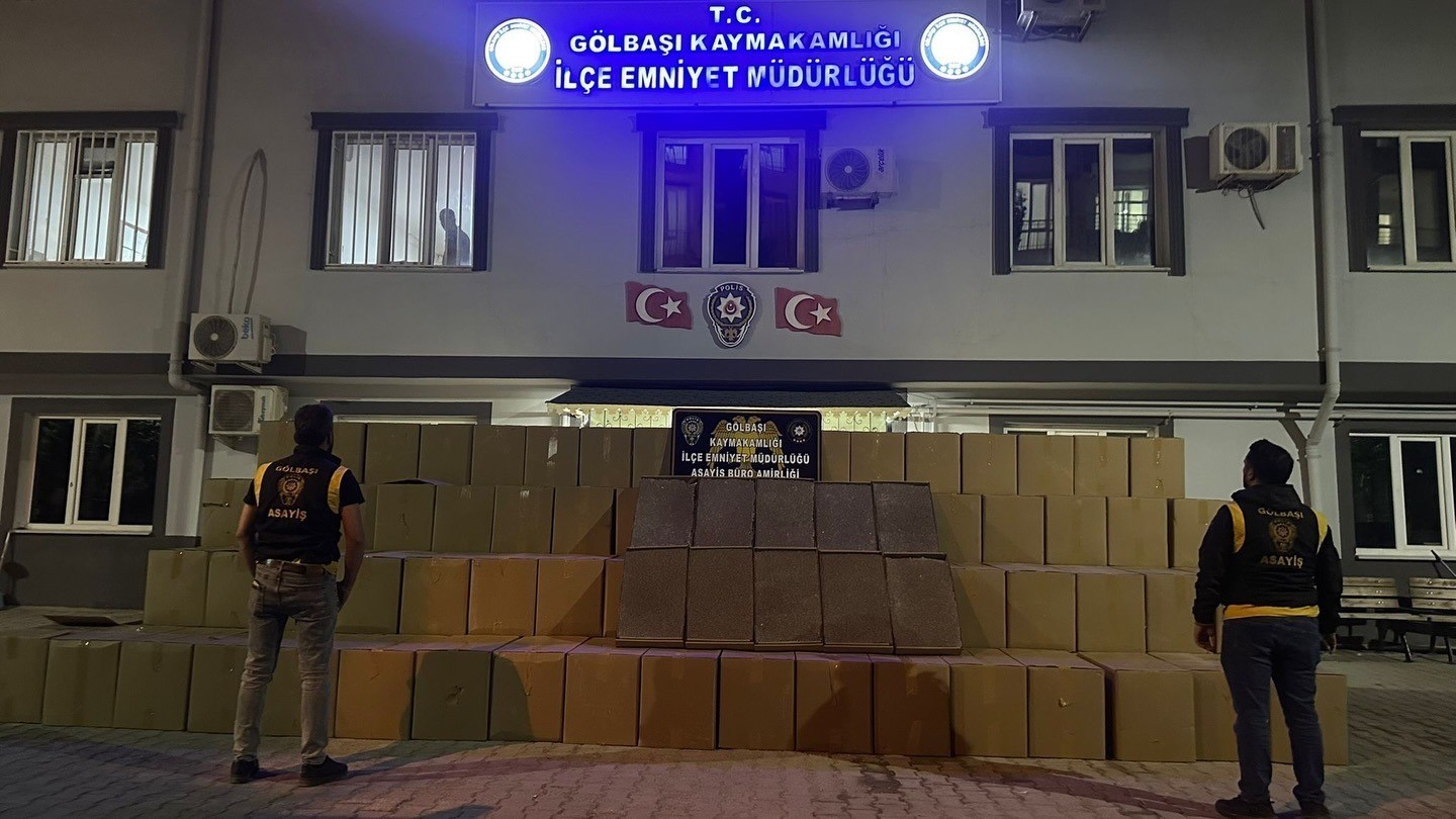 supheli-tirda-5-5-milyon-adet-bandrolsuz-sigara-ele-gecirildi