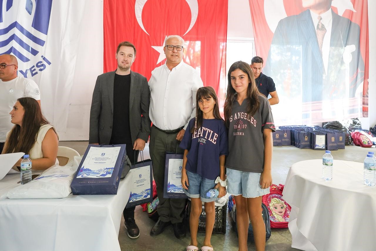 bodrum-belediyesinden-1250-ogrenciye-kirtasiye-ve-burs-destegi