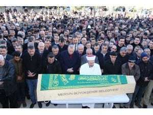 Cumhurbaşkanı Erdoğan, Depremde Hayatını Kaybeden Anne Ve Oğlunun Cenaze Törenine Katıldı