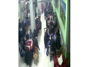 Deprem Korkusunu Kahvehanede Yaşadılar