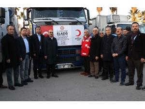 Adana’dan Elazığ’a Gönderilen Yardım Tırları Yola Çıktı