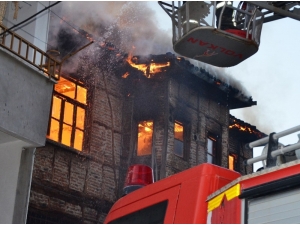Ordu’da Korkutan Yangın: Bina Alev Alev Yandı