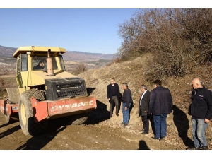 Kaymakam Pişkin Köy Yollarında Yapılan Çalışmaları İnceledi