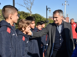 Şenol Güneş’ten Genç Futbolculara Öğüt