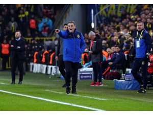 Süper Lig: Fenerbahçe: 0 - Başakşehir: 0 (İlk Yarı)