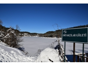 Eflani’de Göletler Dondu