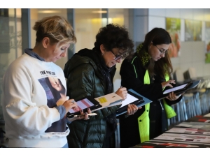 Genç Modacılar Tasarımlarıyla Yarıştı