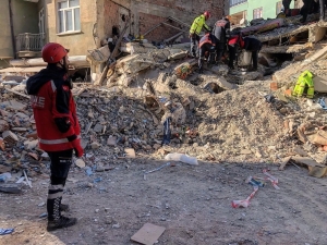Kastamonu Afad Ve Umke Ekipleri, Enkazdan İki Vatandaşı Kurtardı