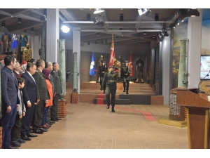 Türkiye Şehitlerini Anıyor