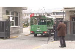 Kalbinden Bıçaklanan Genç Kadının Cenazesi Adli Tıp’tan Alındı