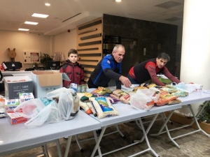 Altınova’dan Deprem Bölgesine Yardım