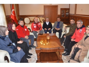 Kızılay Genel Başkanı Kınık, Vali Baruş’u Ziyaret Etti