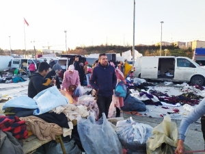 Bu Tezgaha Gelenler, Oynamadan Gitmiyor