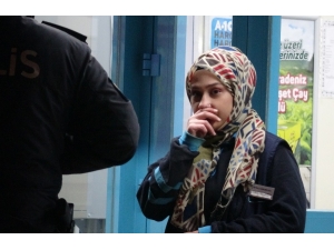 Silah Ve Bıçakla Market Çalışanlarını Gasp Eden Zanlı Tutuklandı